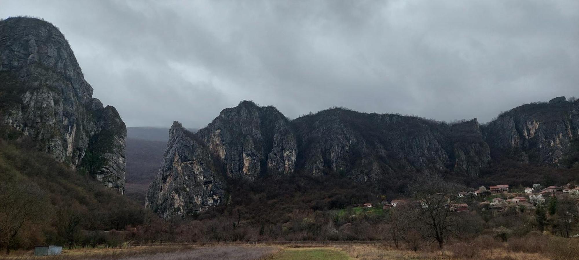 Golemi kamik apartmani Pirot Vlasi Exterior foto